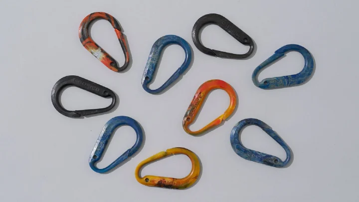 海プラ生まれのカラビナ