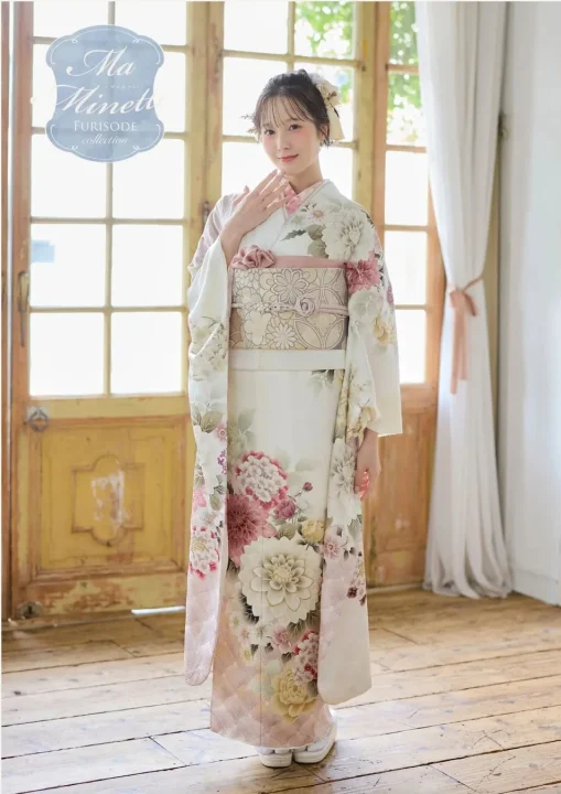 本田紗来さんモデル振袖