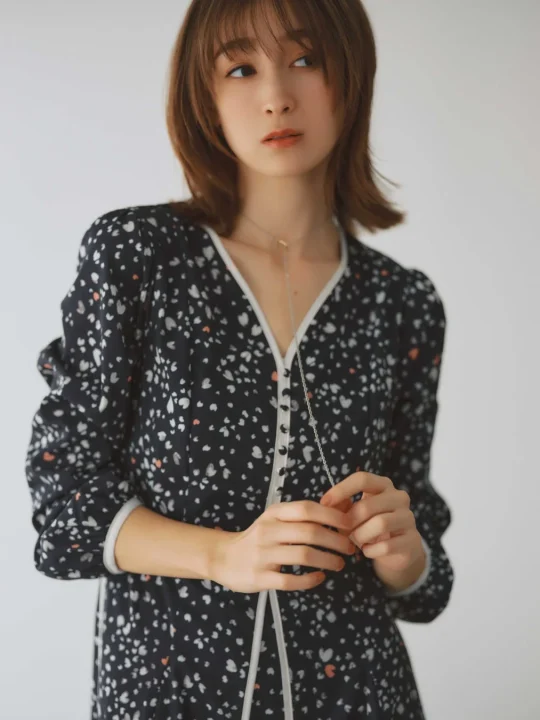 LOOK 2 クローズアップ