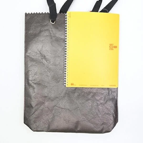 シックなブラックのトムとジェリー レトロポスタートート