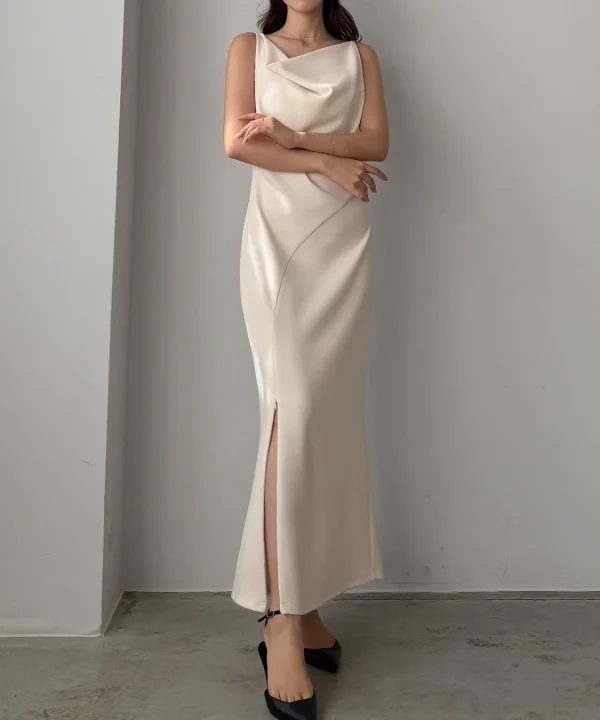 ドレープ前ファスナースリットキャミワンピース