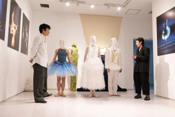 BALLET TheNewClassic “Living Costumes”の展示