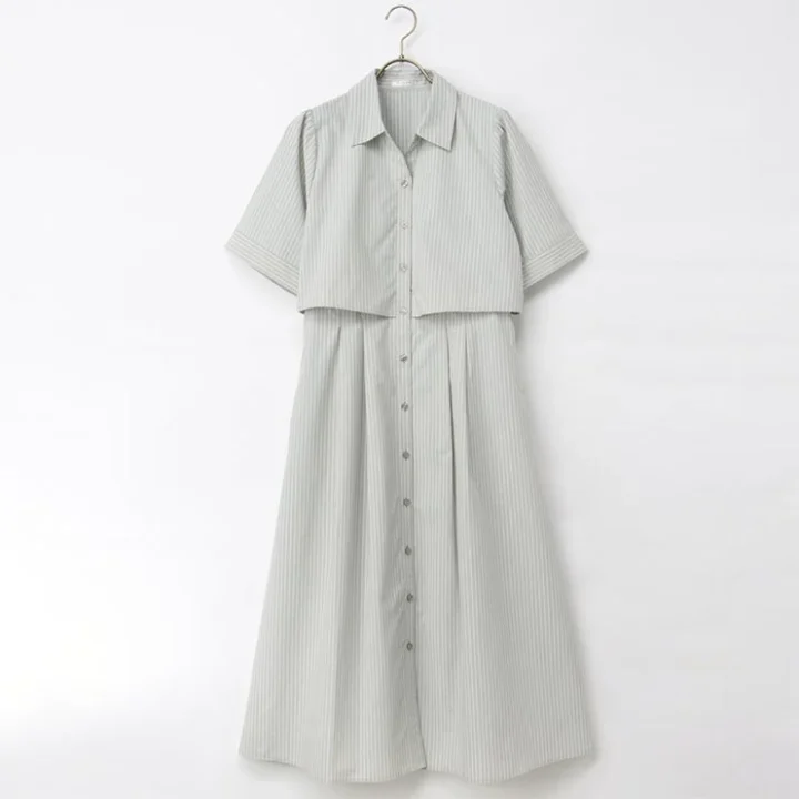 シャツワンピース
