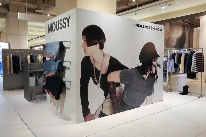 MOUSSY INSILENCE店舗ディスプレイ