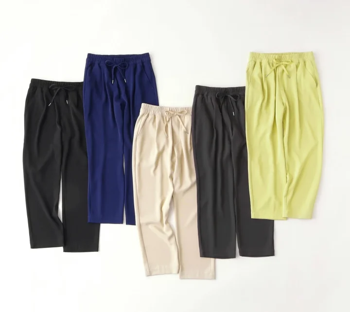 さらさらぷるんイージーテーパードパンツのカラーバリエーション