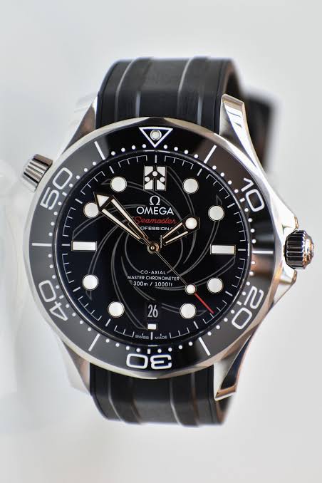 【画像】オメガのこの腕時計買おうと思うんやがどうかな？