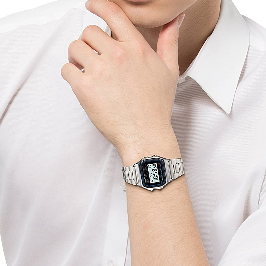 カシオの安い腕時計って謎の魅力があるよな