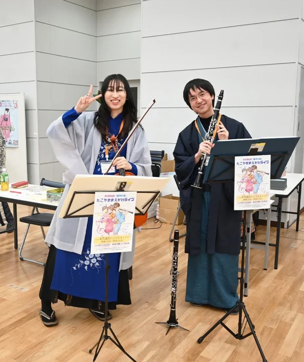 音楽デュオによる演奏