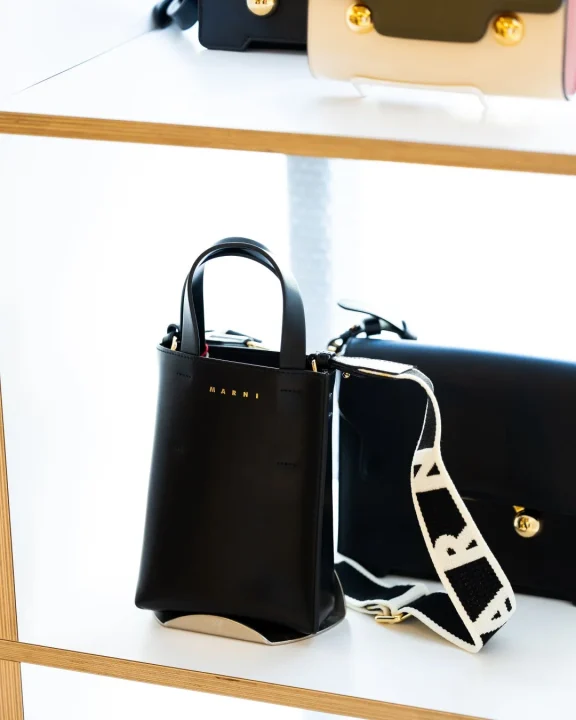 Marniバッグのディスプレイ