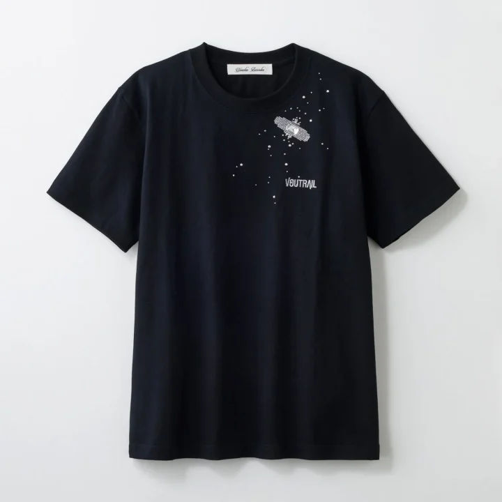 黒Tシャツ