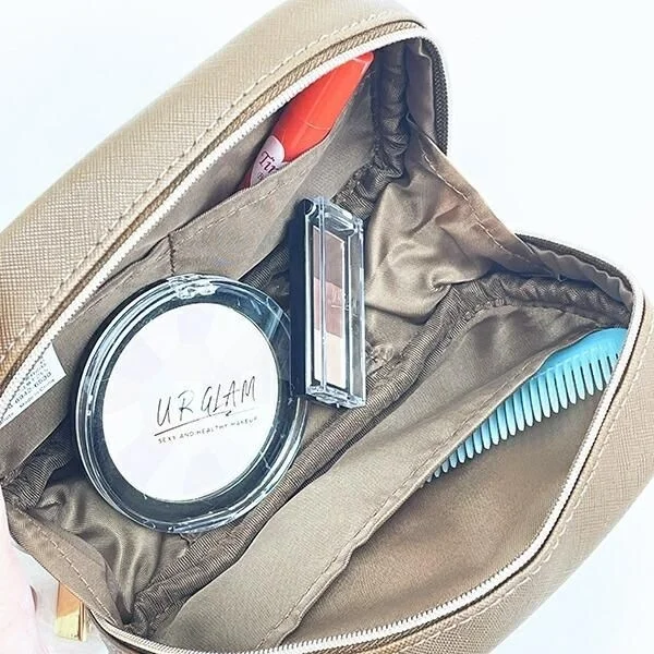 ポーチ内部の収納例