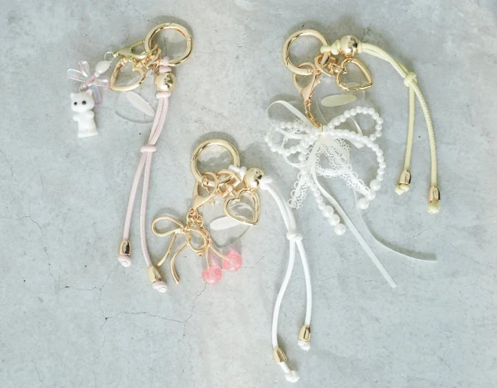 チャームカスタマイズストラップ