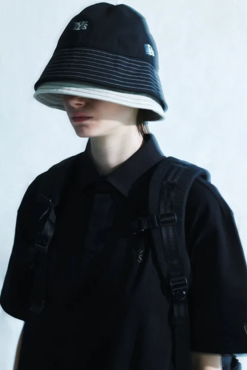 Explorer Sailor Brimを着用したモデル