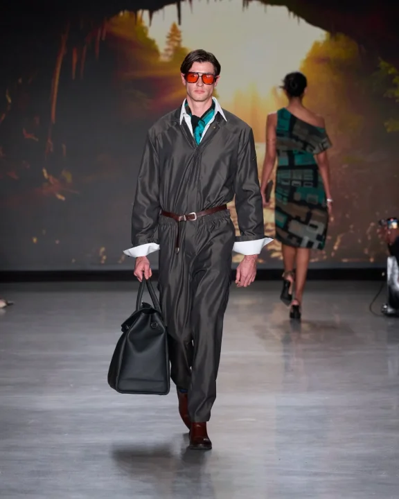 Carlton Jonesのコレクション