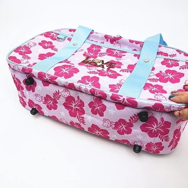 ピンクのスクールバッグ