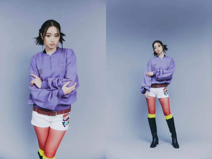 女性、パープル、ショートパンツ、タイツ、ブーツ