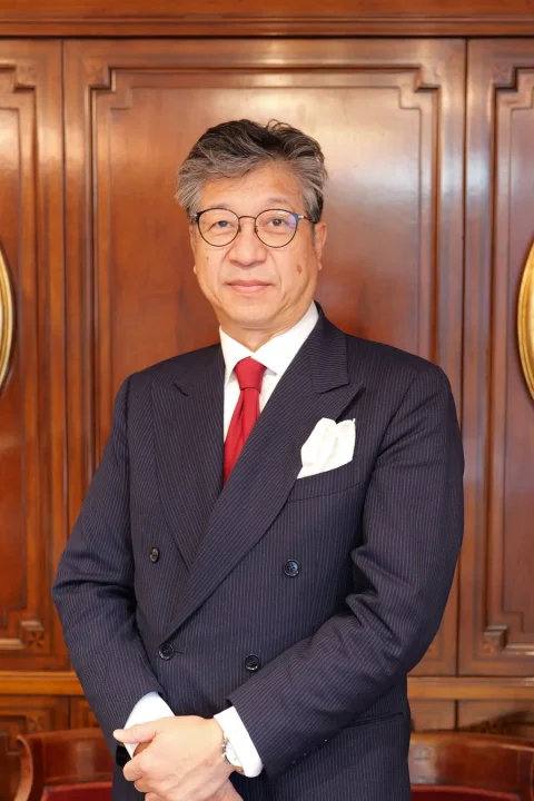 ぺコラ銀座 佐藤 英明