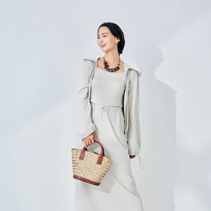 UVカットパーカーコーディネート例