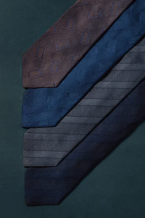 複数のネクタイ