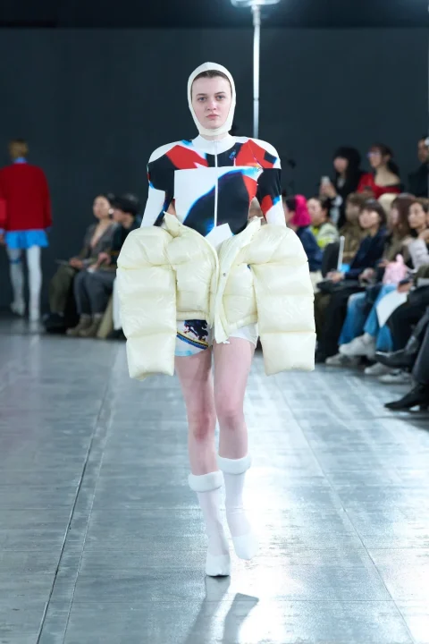 någonstansのコレクション