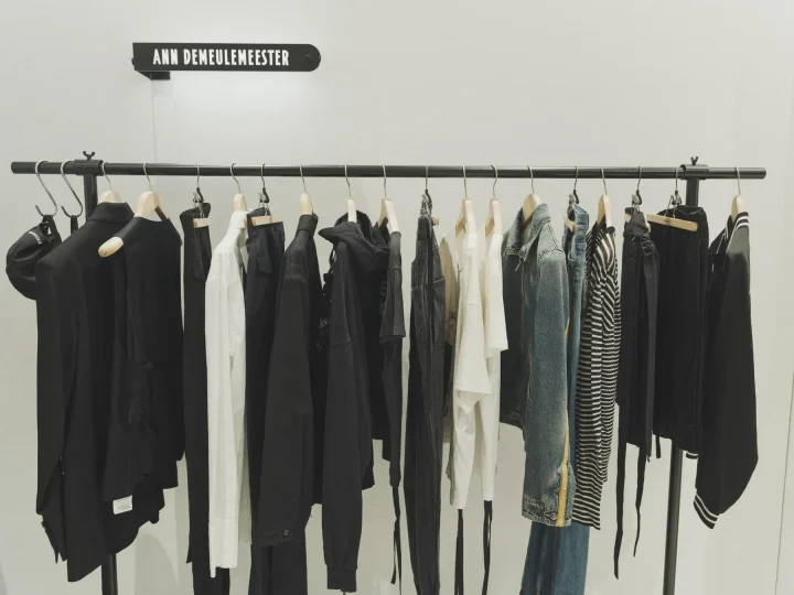 ANN DEMEULEMEESTER 店舗内