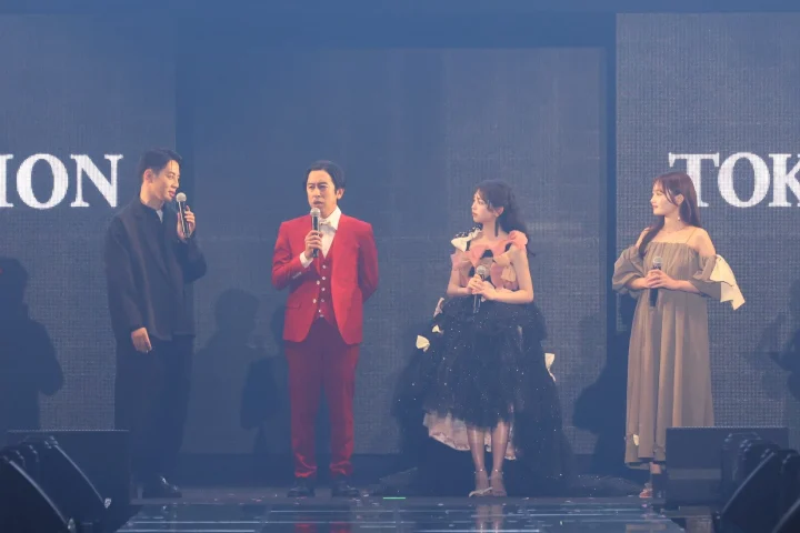 ステージ上の登壇者たち