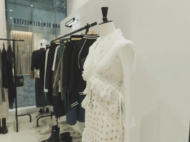 ANN DEMEULEMEESTER マネキン