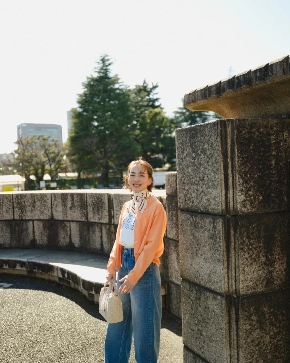 襟付きカーディガン