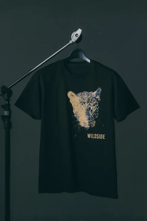 ヒョウ柄Tシャツ