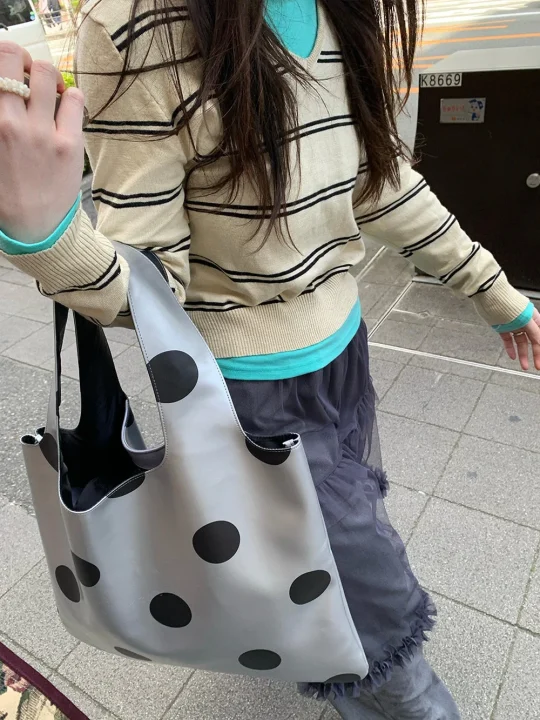 HOWUのストリートファッション