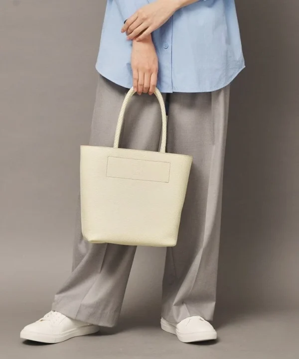 トートバッグの使用例