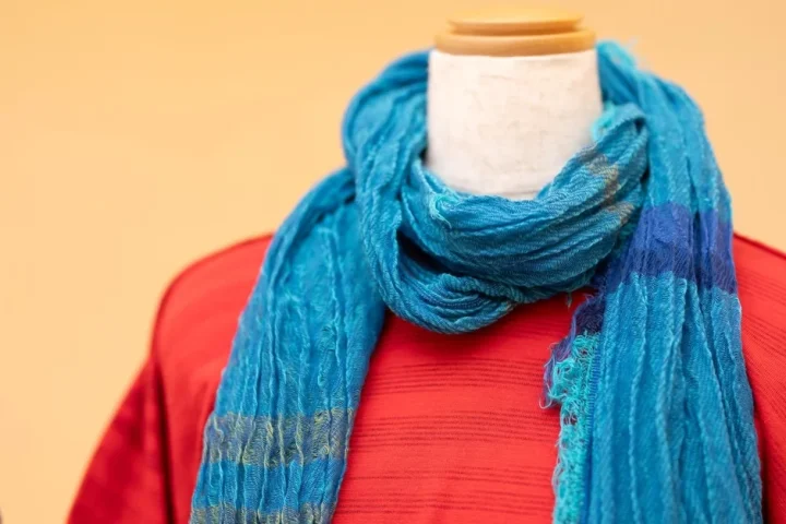 マネキンとスカーフ