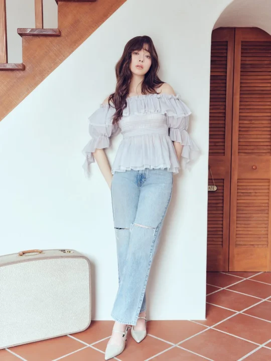 COCO DEALとLeeのコラボアイテム着用イメージ