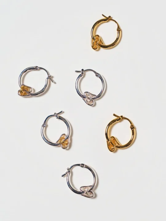 Connect coil pierced earrings