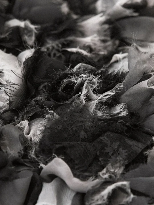 ほつれた布地のクローズアップ