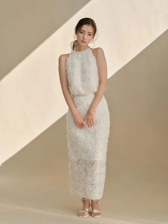 Blouse Skirt Pierced earring Bangle Shoes