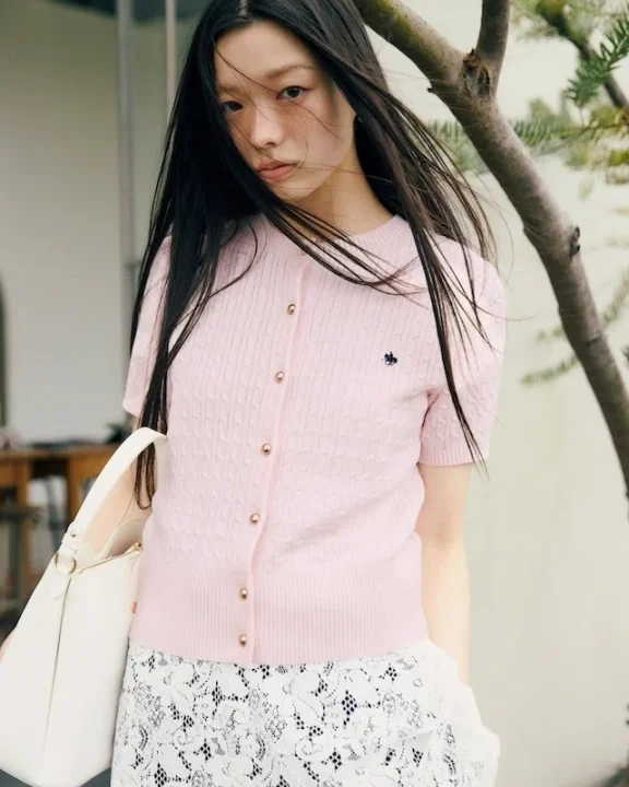 ピンクカーディガン