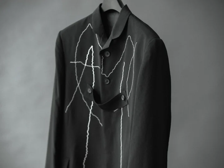 ひび割れ刺繍 三つボタン ジャケット