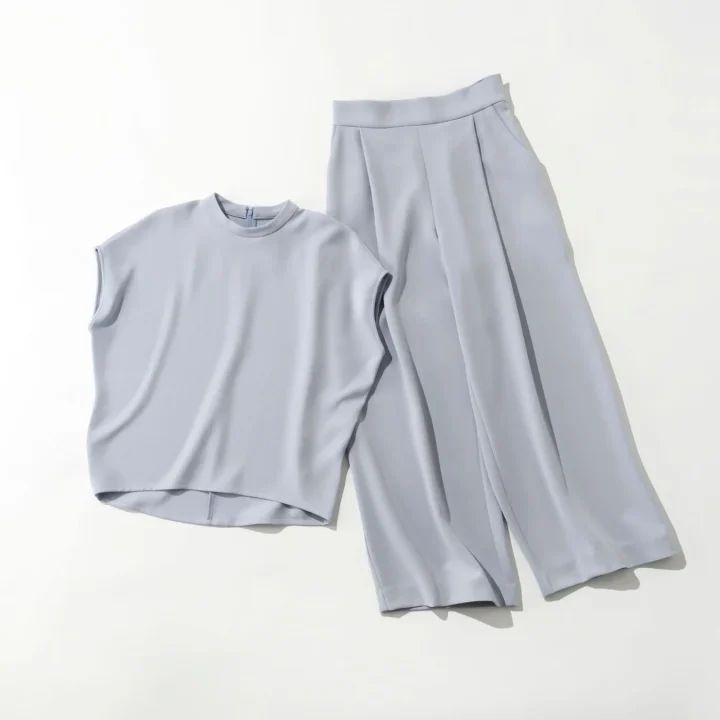 スタンドカラーコクーンブラウス×タックワイドパンツ