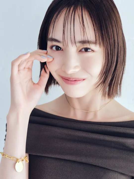 井桁弘恵さんプロフィール画像