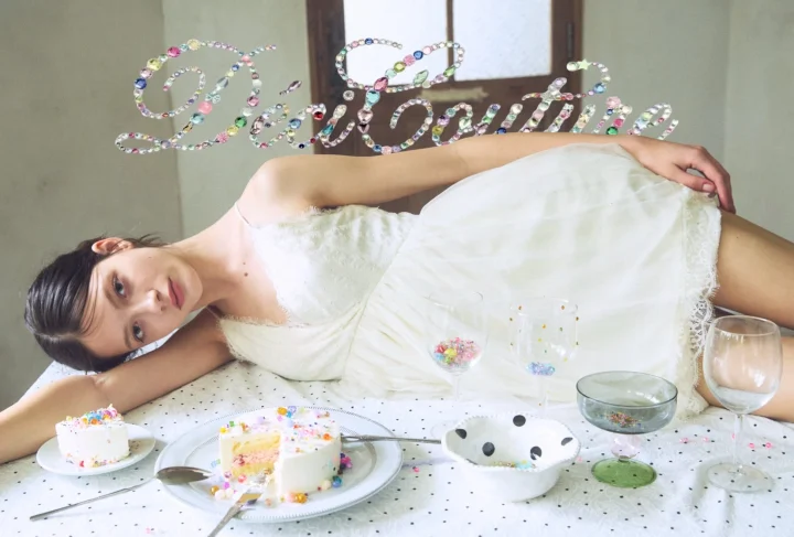 Devi Coutureの女性モデル