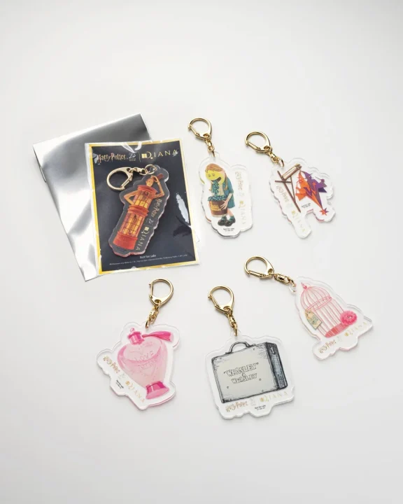 先行販売特典 アクリルキーホルダー