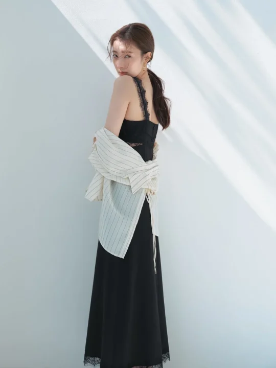 Shirt Dress Pierced earring