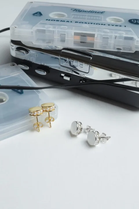 ROUND PEARL PIERCE／EARRING