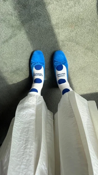 ファッション、足元、バレエシューズ