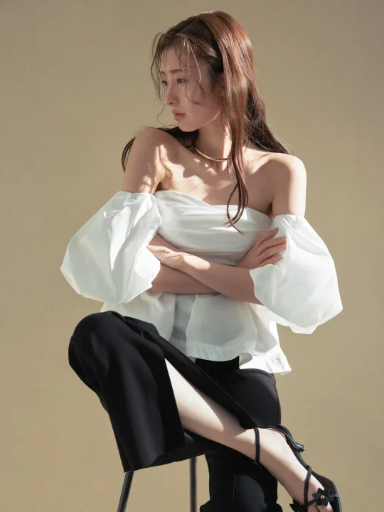 Blouse Pants Necklace Shoes