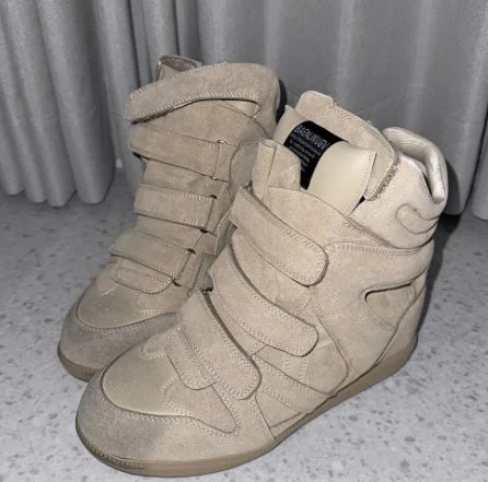 特典のシューズ