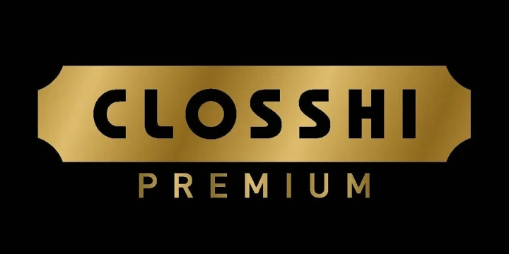 黒い背景に金色のチケット型バナーが配置され、「CLOSSHI PREMIUM」という文字が書かれたブランドロゴです。高級感のあるデザインが特徴です。