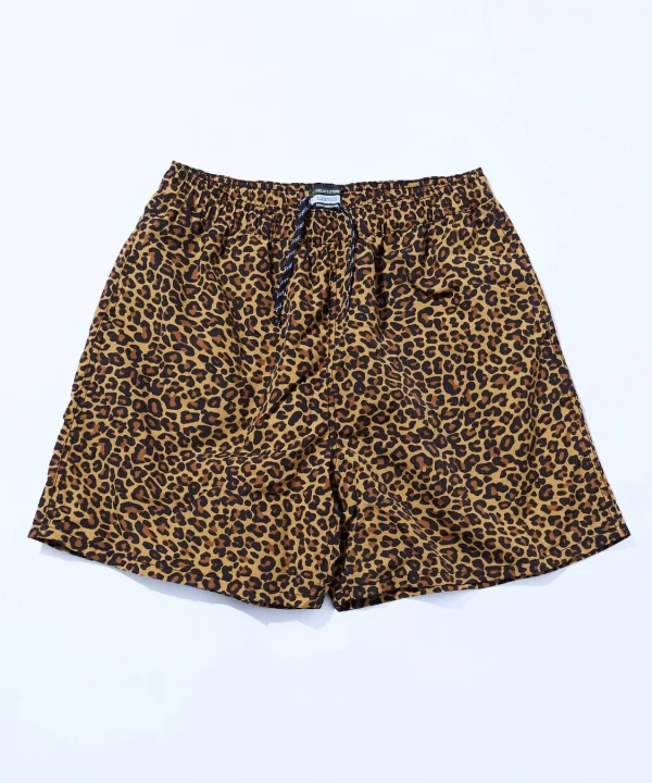 レオパード柄ショートパンツ