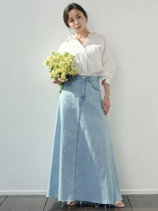 Volume Flare Skirt CIC (Cutoff Ice)